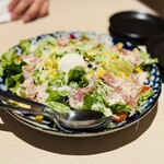 月と灯り - 温泉卵とベーコンのシーザーサラダ たっぷりパルミジャーノ