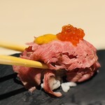 月と灯り - 道産A4和牛と雲丹いくらのうにくら肉寿司