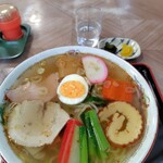玉山食堂 - 料理写真:五目中華