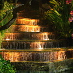 Dusit Thani - 水の音に安らぎを感じる
