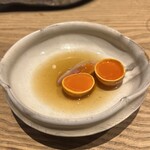 吾一 - ひとつ余ったキンカンを分けていただきました