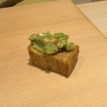 鮨 一二郎 - 先程の玉はアーモンドバターでおめかし。