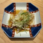 鮨 一二郎 - やっぱり関西の秋冬といったら河豚！テッサとテッピのポン酢和え✨