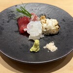 鮨 一二郎 - お造り盛り合わせ・鰹・石鯛・アオリイカ・伝助穴子。