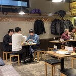 串煮込み マルニ - 内観