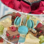 Tiffany Blue Box Café - 