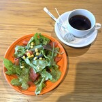 グレイヘアマンズバーガー - サラダ＆コーヒー