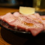 焼肉屋かねちゃん - 厚み！