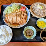 力鶴 - 焼肉定食