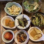 居酒屋もくもく - 前菜8種盛