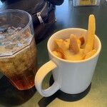 ラッキーピエロ マリーナ末広店 - 