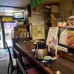 五月 - 店内（座席より右まわり）➡