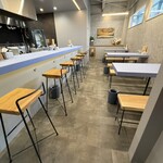 自家製麺 はし本 - 店内全景①