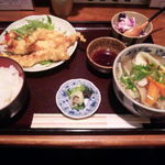 Yadokari - とり天＆だんご汁定食　　　　　　　　　　　　　　　　　　　　　　　　（900円）