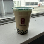 ゴンチャ - ドリンク写真:暫く待つと店員さんが手際よく商品５７０円を作ってくれました。