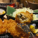 とんかつ新宿さぼてん - カキフライ　旨味がたっぷり