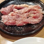手羽トロ唐揚げと鶏焼き肉 愛之助 - 