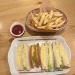 コメダ珈琲店 久居店 - 