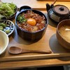 ビストロ炭焼肉酒場 チキンレッグ 吉祥寺店