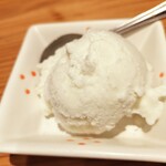 魚豪商コダマ - 沖縄塩バニラジェラート