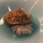 リナシメント - 千弘丸 船上神経〆 甘鯛の松笠焼き、一山いけす蛤