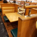 サイゼリヤ - ぼっち席があります