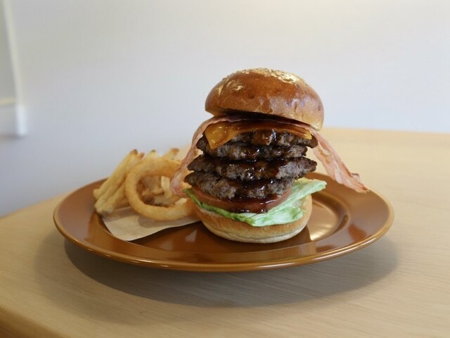 Grill&Hamburger Monster （グリルアンドハンバーガーモンスター）のご