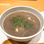 焼鳥 とこしえ - 牛蒡スープと比内地鶏もものすり流し茶碗蒸し ◎