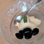 日本料理FUJI - 大きな豆とブランマンジェ？