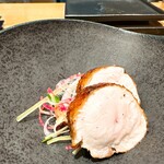 焼鳥 とこしえ - むね肉の皮包み焼き 富士宮ノーブル農園産お野菜 ◎めっちゃ美味い！