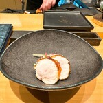 焼鳥 とこしえ - むね肉の皮包み焼き 富士宮ノーブル農園産お野菜