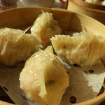 家全七福酒家 SEVENTH SON RESTAURANT - 飲茶（蟹肉入りフカヒレギョウザ）