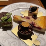 THE RITZ CARLTON Club Lounge - 