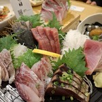 魚海船団 - 刺身盛合せ