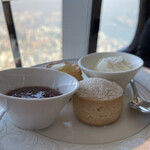 THE RITZ CARLTON Club Lounge - 