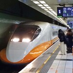 台湾高鐵 列車販售 - 【参考】乗車した高鐡車両（桃園駅）