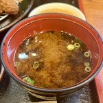 とんかつ稲 - 海苔と豆腐の赤だし