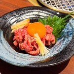 焼肉 十々 西麻布店 - 黒毛和牛サーロインのユッケ