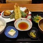 天ぷら 桜 - 天ぷら定食(950円)