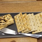 Washoku バル かめすけ - クリームチーズの西京味噌漬け