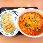 日高屋 - 料理写真:チゲ味噌ラーメン餃子セット