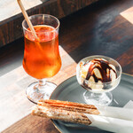 CAFE 日升庵 - 紅茶とチュロスとアイスクリーム（夏季メイン）
