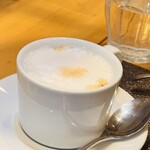 四ツ橋・新町 牡蠣と肉たらしビストロAKIRA - キャラメルラテ