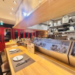 四ツ橋・新町 牡蠣と肉たらしビストロAKIRA - 店内