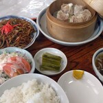 楡林 - ランチセットＣ 1080円。ボリューム満点
