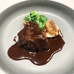 Brasserie Laiton - 牛ホホ肉の赤ワイン煮(アップ)