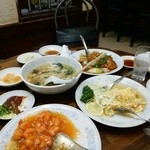 新華苑 - エビチリ１２００円、かに玉子焼き９００円、酢豚９００円