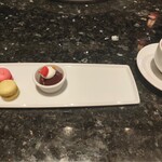 TEPPANYAKI 10 FUKUOKA - ただし、お腹がキャパオーバーだったので、これだけしか頂きませんでした。