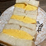 魚々楽 - オムレツサンド