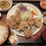 大戸屋 - 料理写真:香味唐揚げ定食と納豆。
